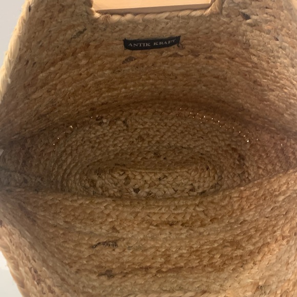 Antik Kraft Anthropologie Boho Pallavi
Jute Tote Bag in Excellent Condition - Picture 6 of 7